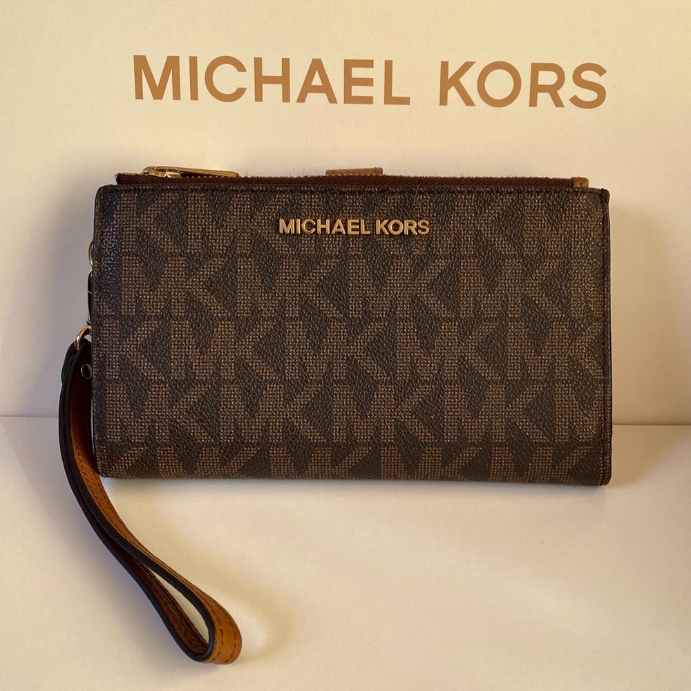 Michael Kors Dark Brown Signature Wristlet